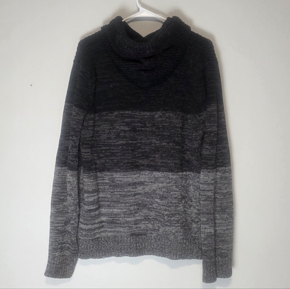 Retrofit Men's Black and Gray Knit Sweater - Picture 2 of 3